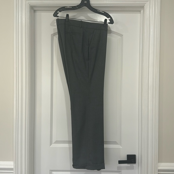 Stunning J.Crew super 120s wall gray suit pants with calf. - Picture 2 of 3